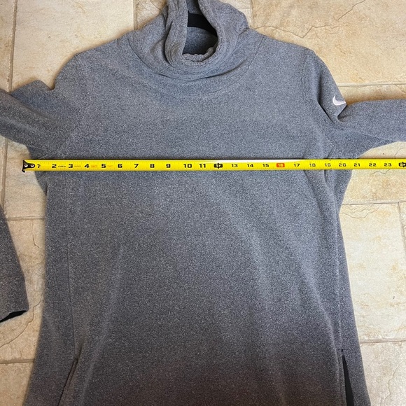 Nike Tech Dri-FIT Womens M Funnel Neck Pullover Sweatshirt Gray Cowlneck Cozy - Picture 5 of 10